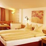 Alpengasthof Gruener Hotel 4*