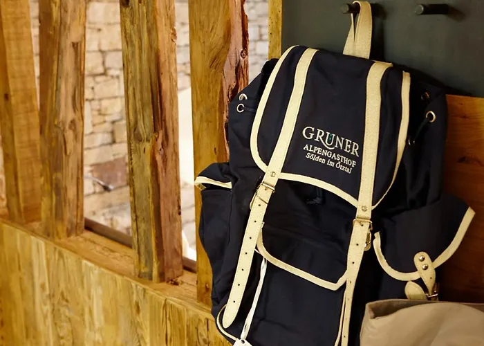 Alpengasthof Gruener, In & Out Отель