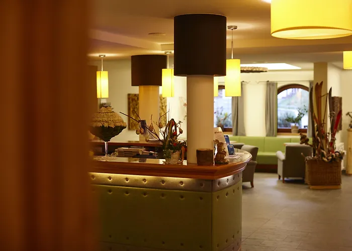 Alpengasthof Gruener, In & Out