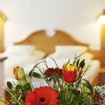 Отель Alpengasthof Gruener, In & Out Зёльден