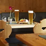 Alpengasthof Gruener, In & Out Hotel Solden