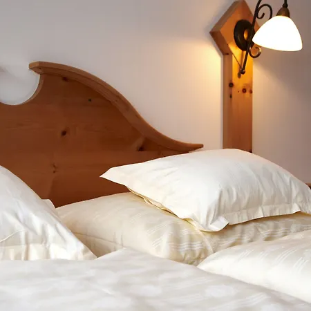 Hotel Alpengasthof Gruener, In & Out