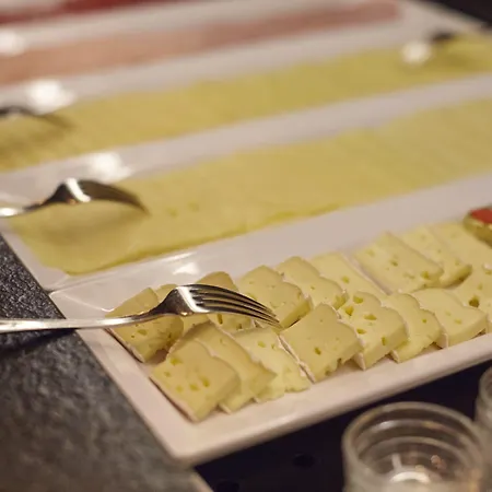 Готель Alpengasthof Gruener, In & Out Зельден