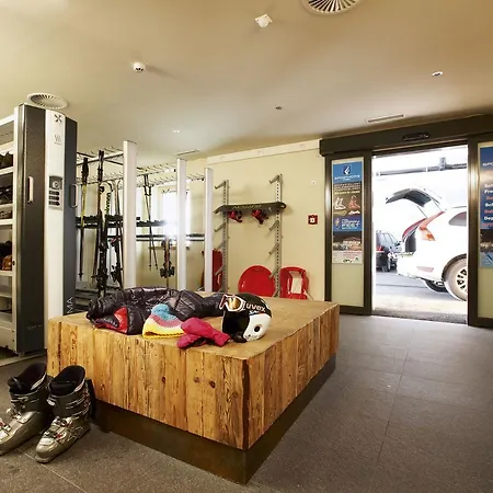 ホテル Alpengasthof Gruener, In & Out 4*