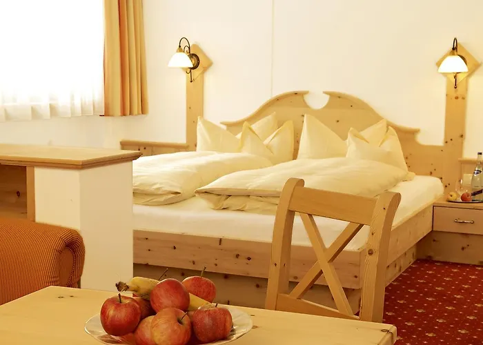 Alpengasthof Gruener, In & Out Зёльден