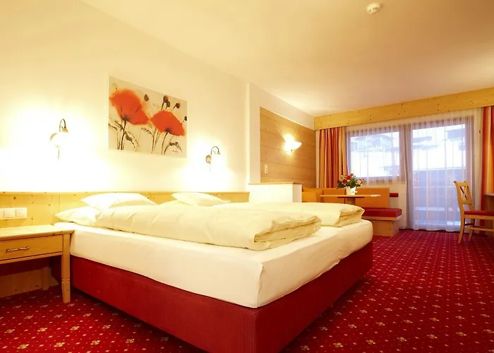 Otel Alpengasthof Gruener, In & Out