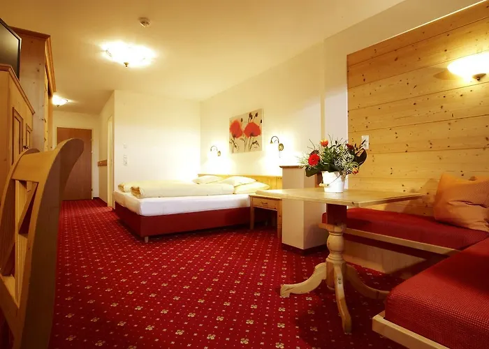 Alpengasthof Gruener, In & Out Hotel Solden