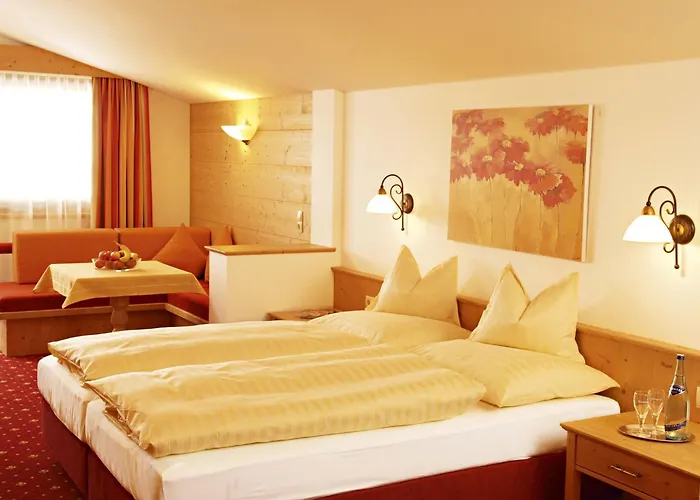 Hotel Alpengasthof Gruener, In & Out Solden