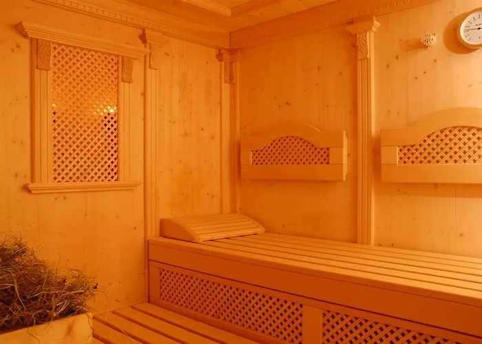 Alpengasthof Gruener, In & Out Otel 4*