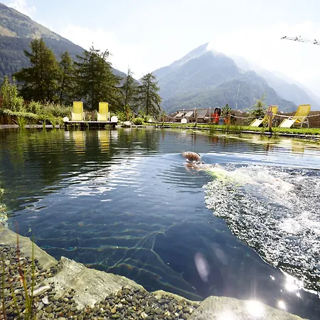 Alpengasthof Gruener, In & Out 솔덴